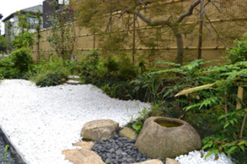 イリーゼまつど五香　屋上庭園